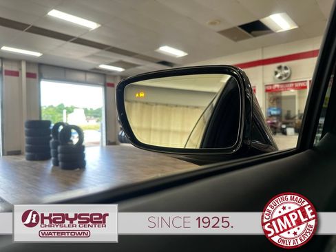 Used 2024 Buick Enclave Essence w/ Sport Touring Edition FWD image 8
