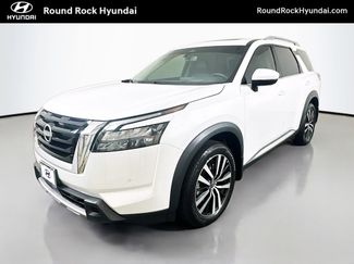 Used 2025 Nissan Pathfinder Platinum FWD video 1