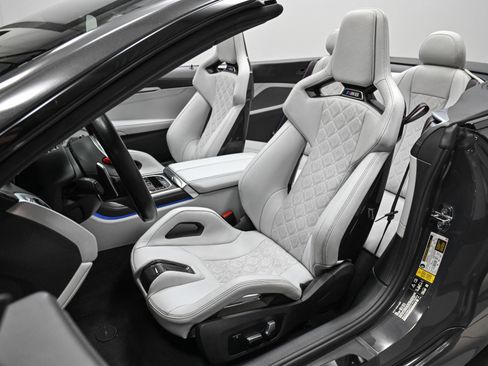 Used 2022 BMW M8 Competition image 5