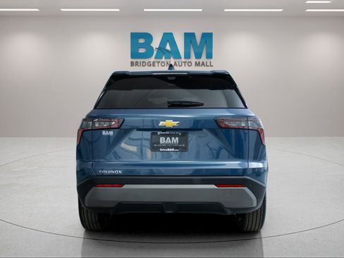 Used 2025 Chevrolet Equinox LT w/ Safety and Technology Package FWD image 6