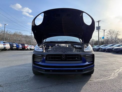Used 2023 Porsche Macan S AWD/4WD image 10