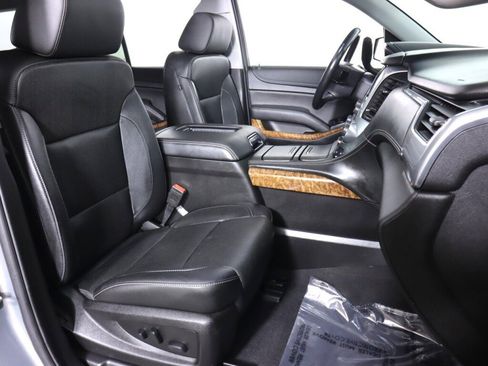 Used 2019 Chevrolet Tahoe Premier AWD/4WD image 48