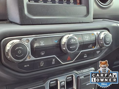 Used 2023 Jeep Gladiator Sport AWD/4WD image 9