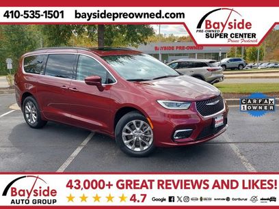 Used 2022 Chrysler Pacifica Touring-L
