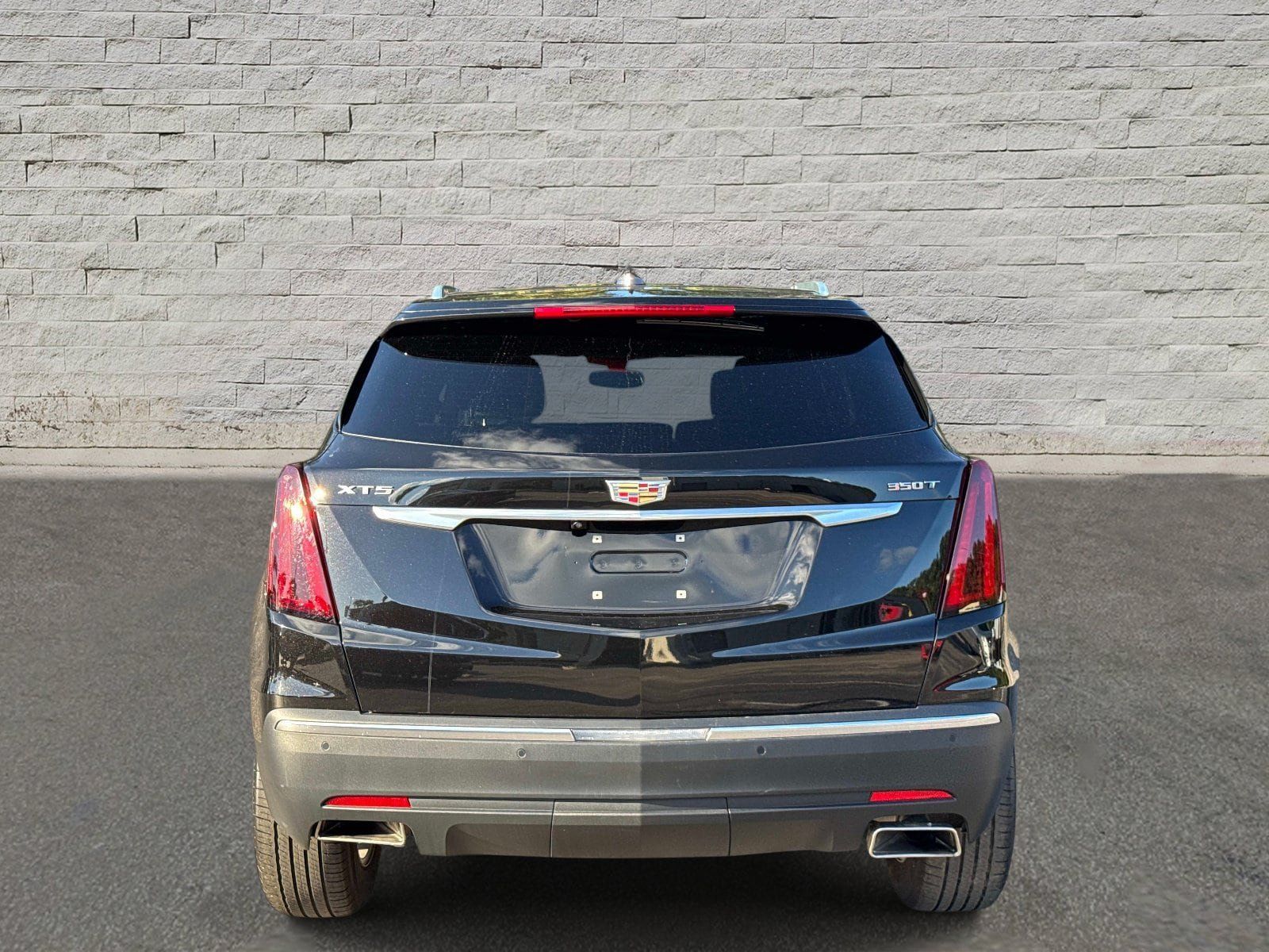 Used 2025 Cadillac XT5 Luxury FWD image 4