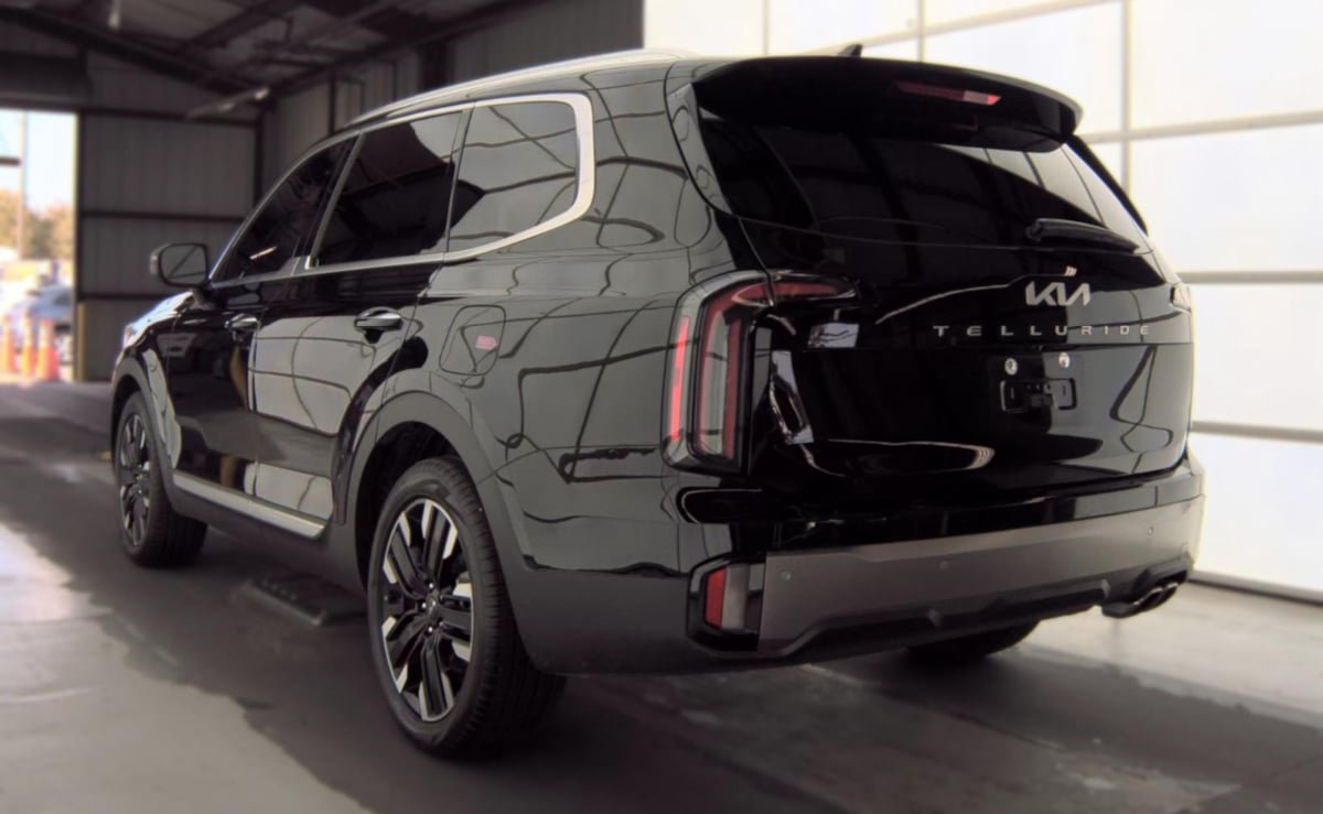 Used 2025 Kia Telluride SX FWD image 6