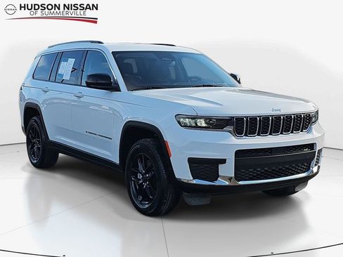 Used 2023 Jeep Grand Cherokee L Laredo image 1