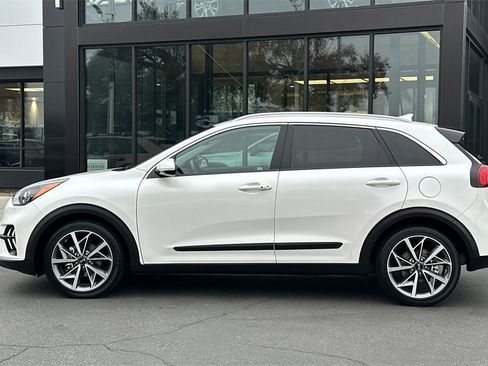Used 2021 Kia Niro Touring image 9