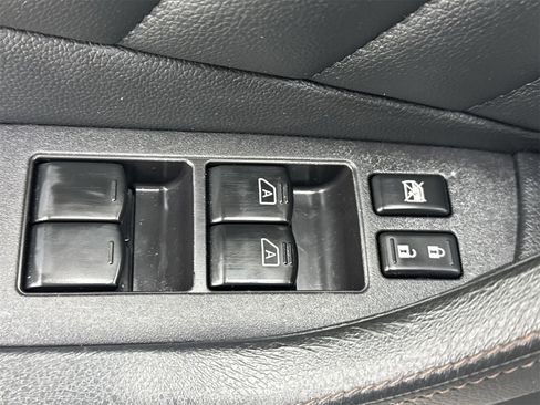 Used 2017 INFINITI QX70 2WD image 18