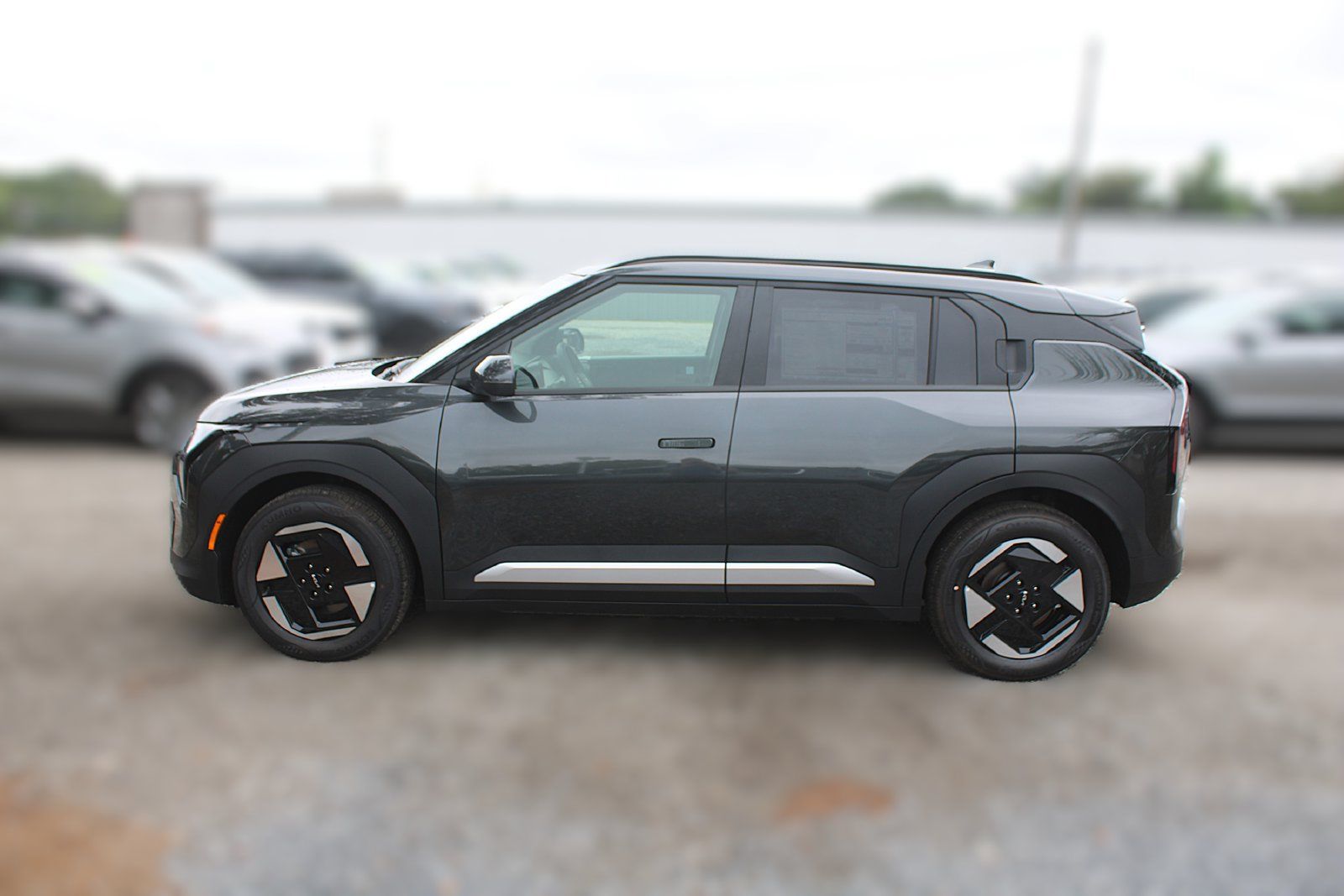 New 2027 Kia EV3 Wind FWD image 12