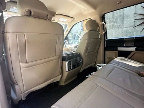 Used 2017 Ford F250 Lariat AWD/4WD image 6