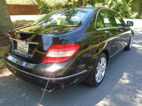 Used 2009 Mercedes-Benz C 300 Sedan image 5