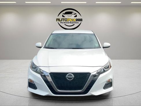 Used 2020 Nissan Altima 2.5 S FWD image 2