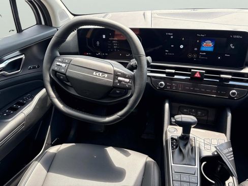 New 2026 Kia Sportage SX image 14
