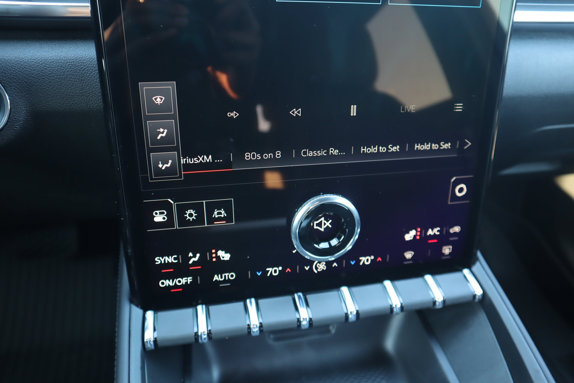 New 2027 GMC Terrain Elevation w/ Elevation Premium Package FWD image 10