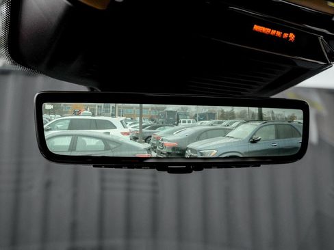 New 2025 Land Rover Range Rover Sport Dynamic SE image 16