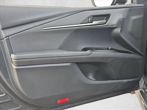 Used 2025 Toyota Camry SE FWD image 10