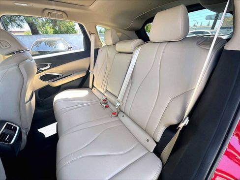 Used 2024 Acura RDX SH-AWD image 28