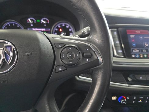 Used 2021 Buick Enclave Essence w/ LPO, Touring Package image 18