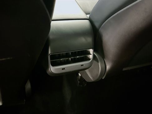 Used 2019 Tesla Model 3 Long Range image 29