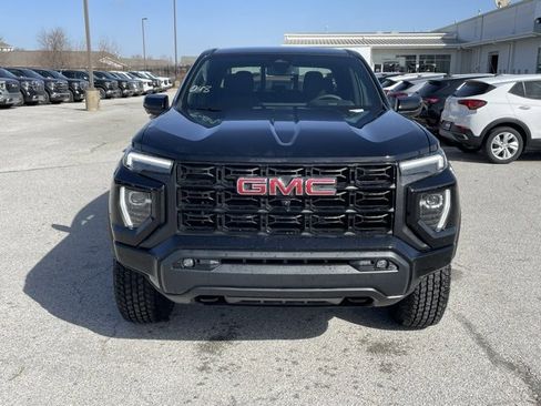 New 2025 GMC Canyon Elevation w/ Convenience Package image 2