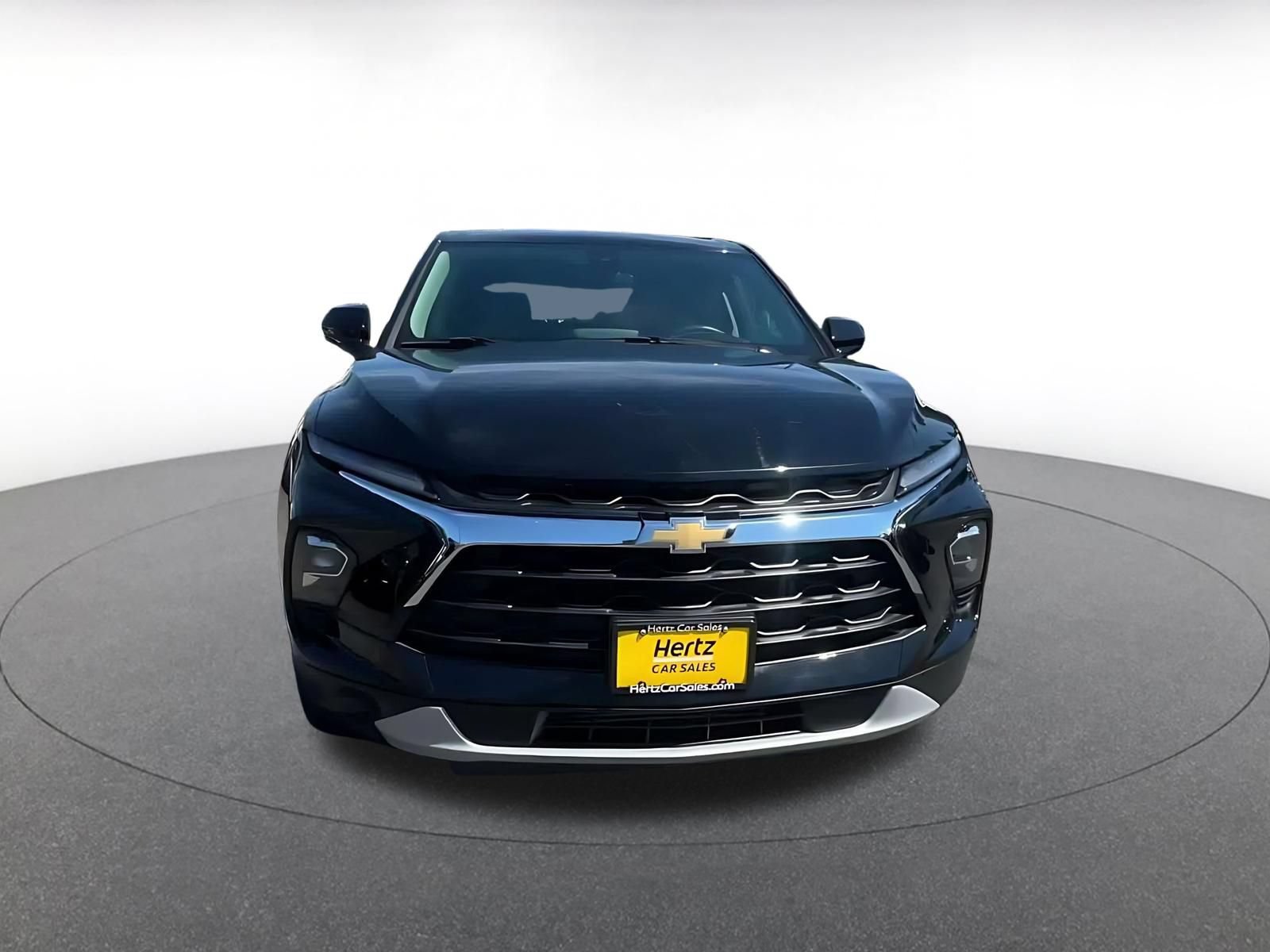 Used 2025 Chevrolet Blazer LT FWD image 4