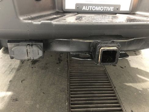 Used 2016 Ford F250 Lariat w/ Lariat Ultimate Package image 5