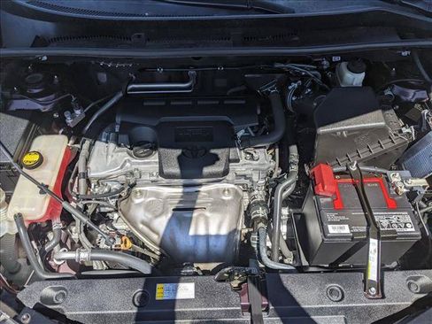 Used 2018 Toyota RAV4 LE w/ All Weather Liner Package FWD image 21