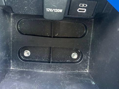 Used 2024 Toyota Corolla Cross LE w/ Moonroof Package FWD image 32