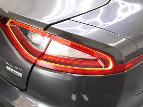 Used 2021 Kia Stinger GT1 image 29