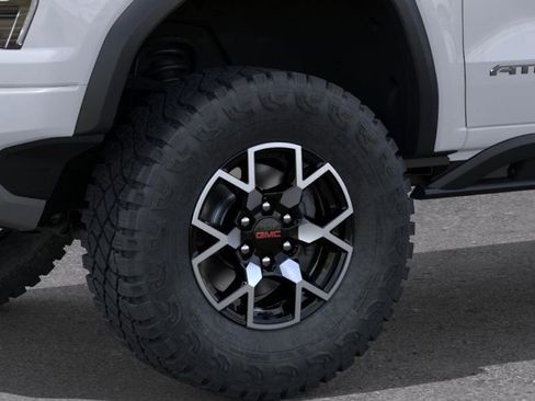 New 2026 GMC Canyon AT4X image 9