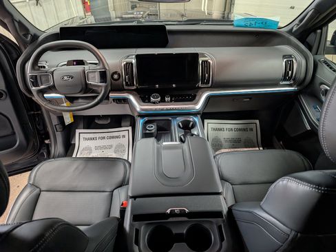 New 2026 Ford Expedition Max Platinum AWD/4WD image 9