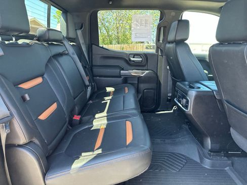 Used 2021 GMC Sierra 1500 AT4 w/ AT4 Premium Package AWD/4WD image 34
