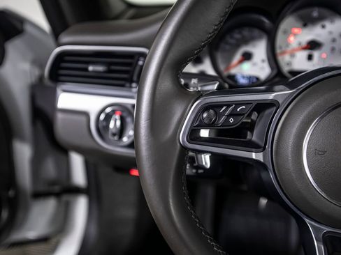 Used 2019 Porsche 911 Carrera S RWD image 32