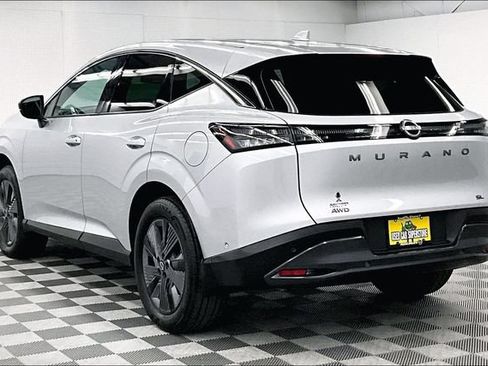 Used 2025 Nissan Murano SL AWD/4WD image 3