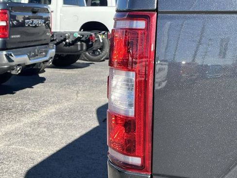 Used 2019 Ford F150 Lariat image 10