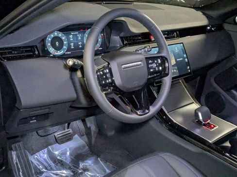 New 2026 Land Rover Range Rover Evoque S image 3