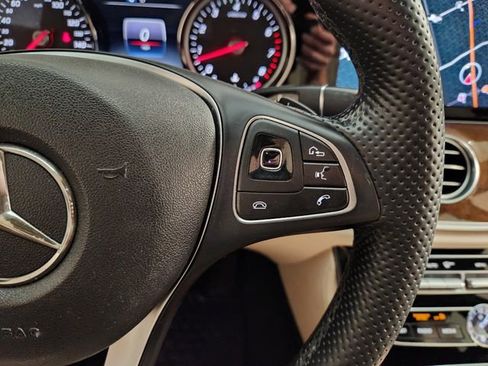 Used 2017 Mercedes-Benz E 400 E 400 image 27