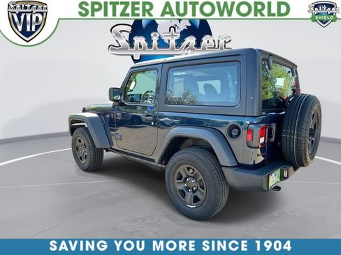 Used 2025 Jeep Wrangler Sport AWD/4WD image 7