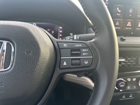 Certified 2025 Honda Accord EX-L image 21