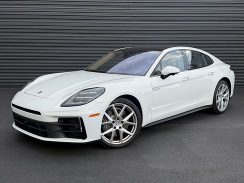 Certified 2025 Porsche Panamera 4 E-Hybrid AWD/4WD image 1