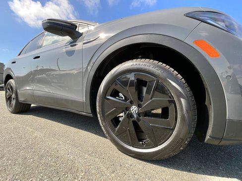 New 2026 Volkswagen ID.4 Pro S AWD/4WD image 10
