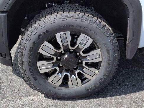 New 2026 GMC Sierra 2500 Denali w/ Denali Reserve Package image 9