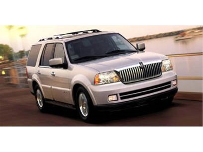 Used 2005 Lincoln Navigator Luxury