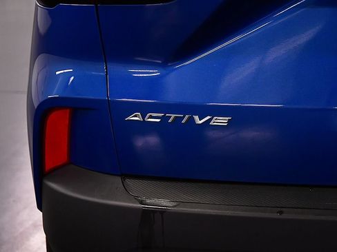Used 2023 Ford Escape Active AWD/4WD image 11