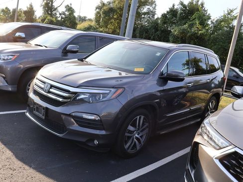 Used 2018 Honda Pilot Elite image 4