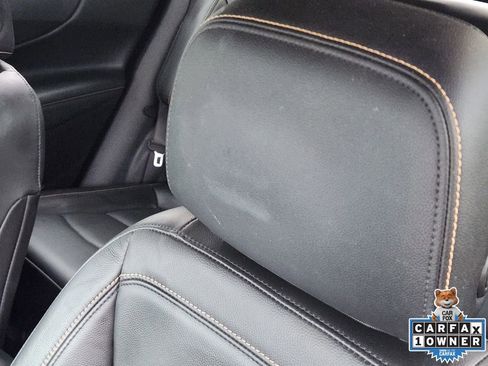 Used 2018 Chevrolet Equinox Premier image 20