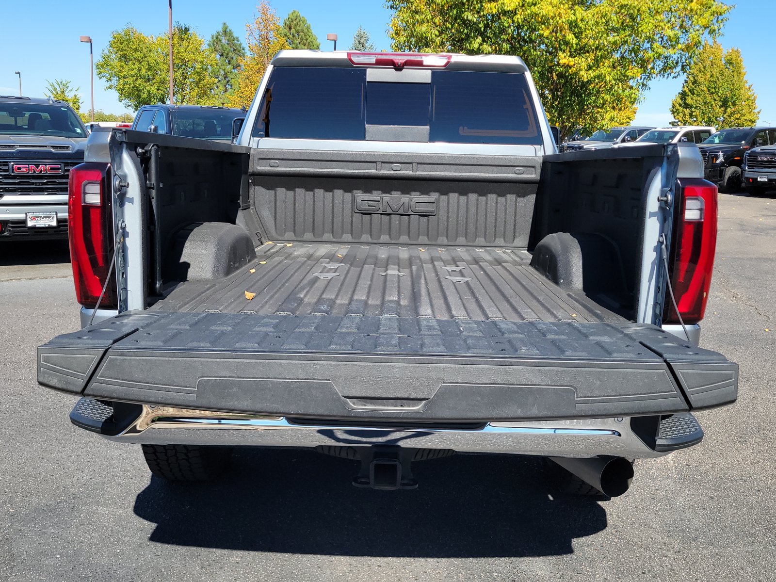 Used 2025 GMC Sierra 2500 SLT w/ SLT Premium Package AWD/4WD image 14