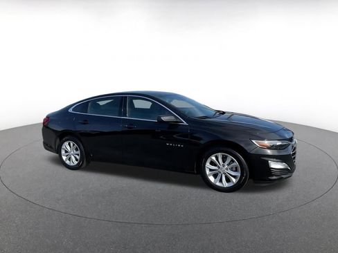 Used 2023 Chevrolet Malibu LT image 2