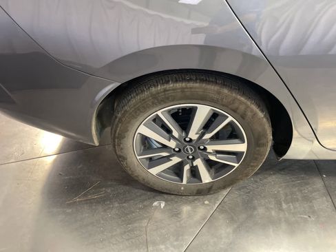 Used 2025 Nissan Versa SV image 17